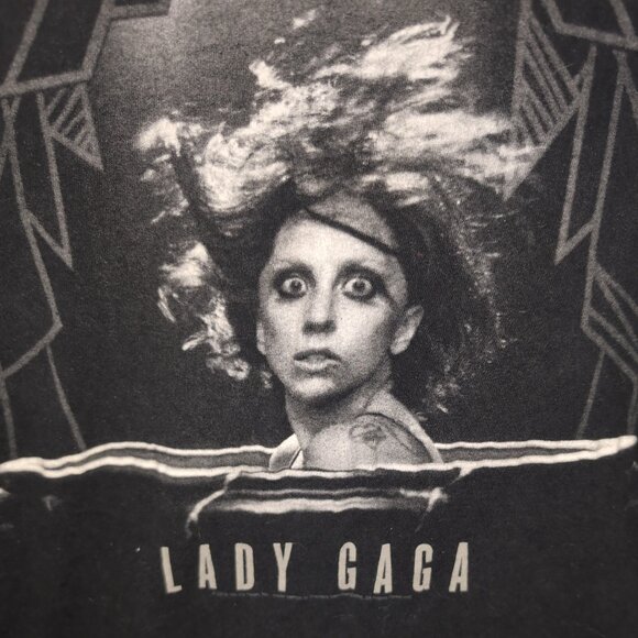 Lady Gaga Vintage 2013 T-Shirt - Picture 3 of 5